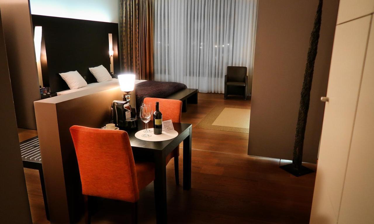 Eyck Hotel 4*